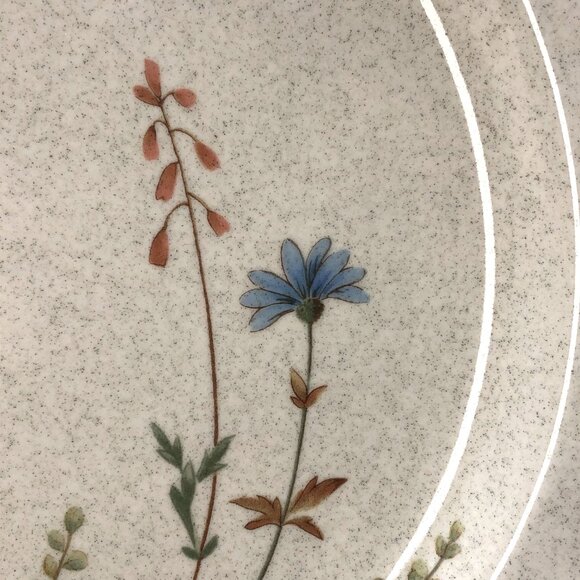 Vintage 80s Mikasa Blue Daisies 12" Service Platter, Cottagecore Charger Dish - Picture 5 of 10